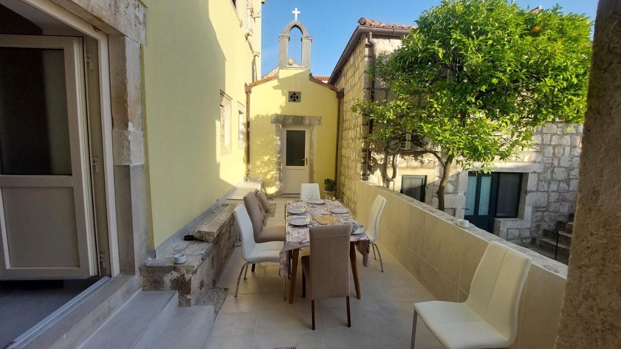 קאבטאט Palace Pernarius מראה חיצוני תמונה