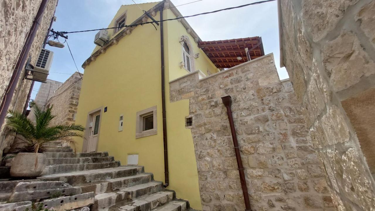 קאבטאט Palace Pernarius מראה חיצוני תמונה