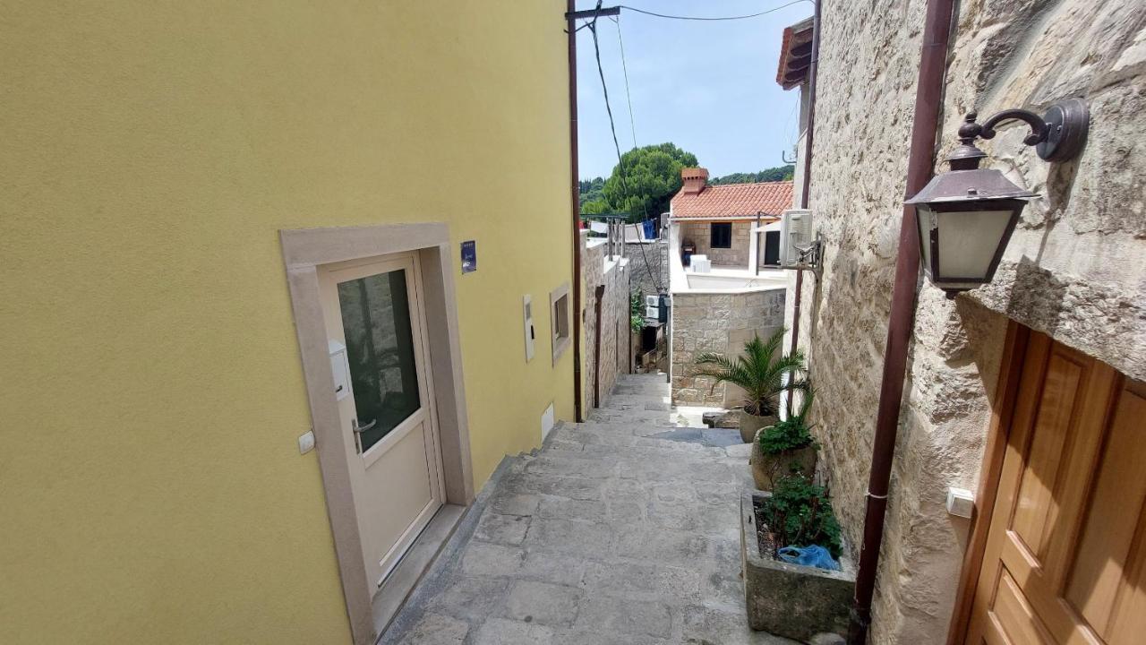 קאבטאט Palace Pernarius מראה חיצוני תמונה